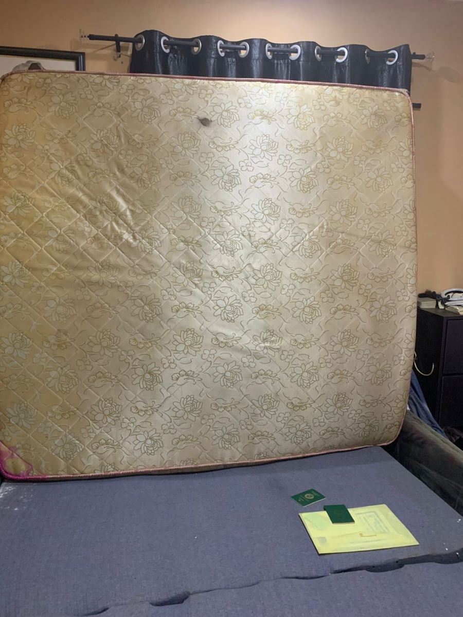 6x7 Bedframe & Mattress 3