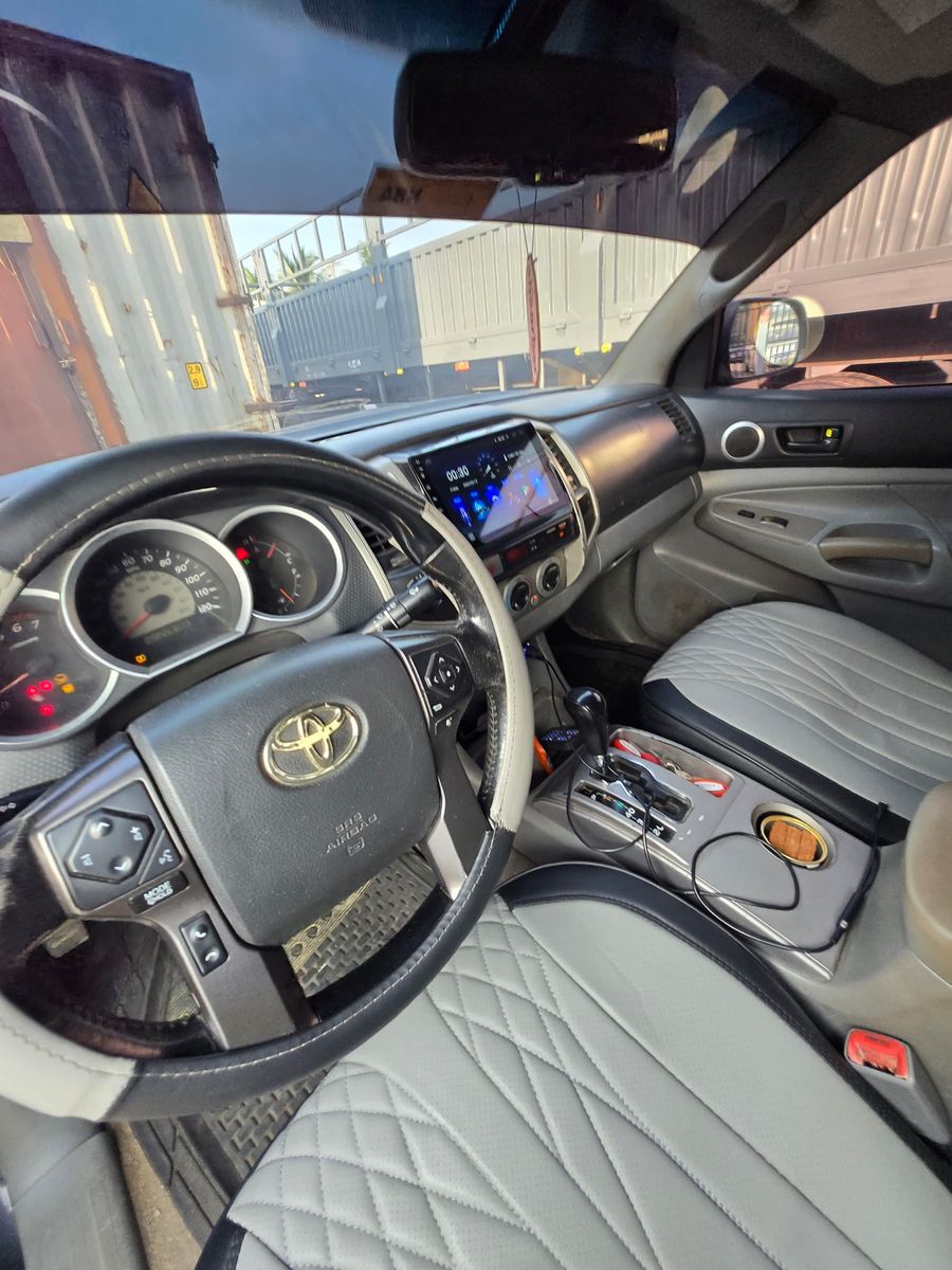Toyota Hilux 2009 3