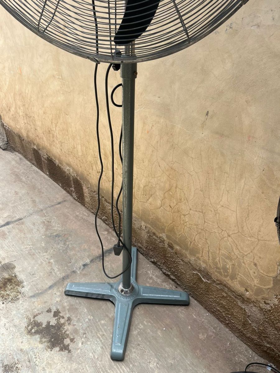 Ox 25-inch Standing Fan 2