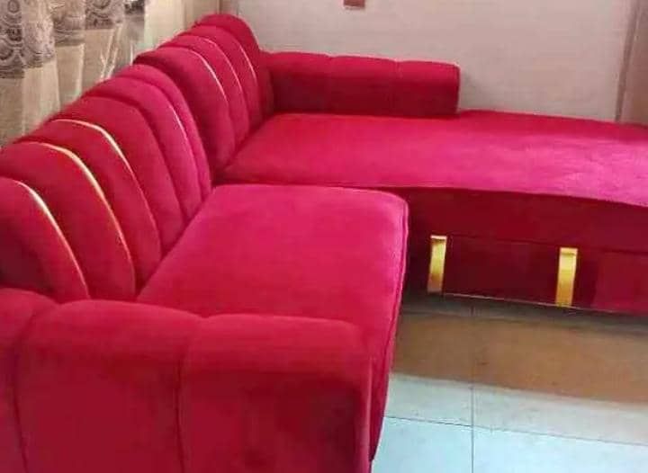 Tufted L-shaped Sofa